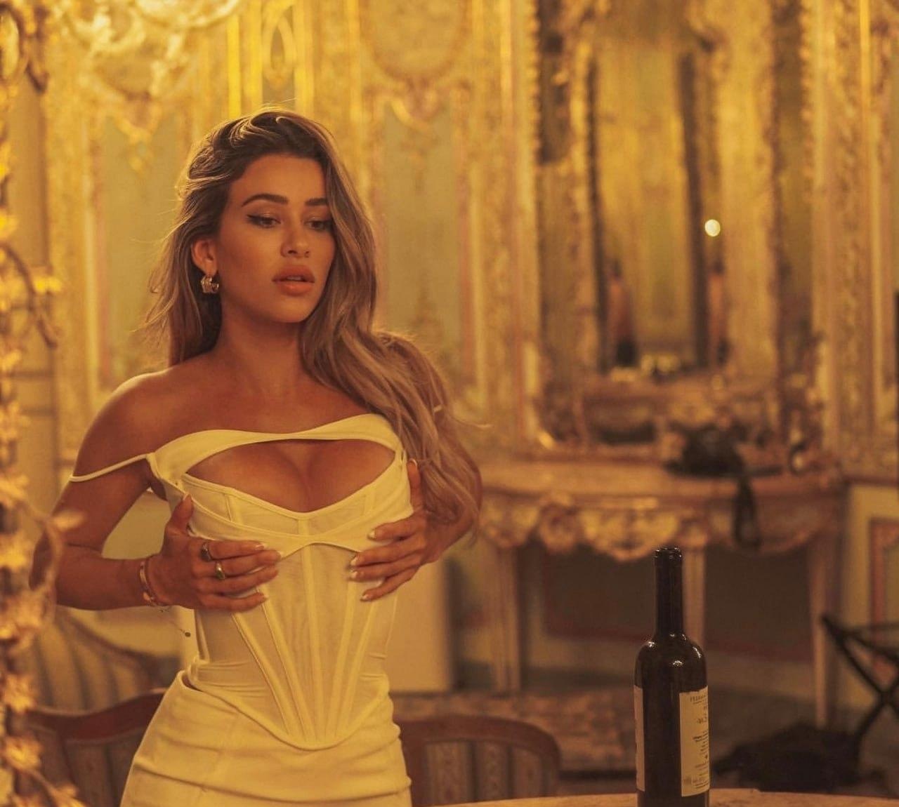 Тася привлекальеная девушка из Воркуты цена от 4000 руб