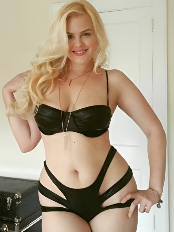 Ангелина привлекательная девушка из Воркуты цена от 10000 руб