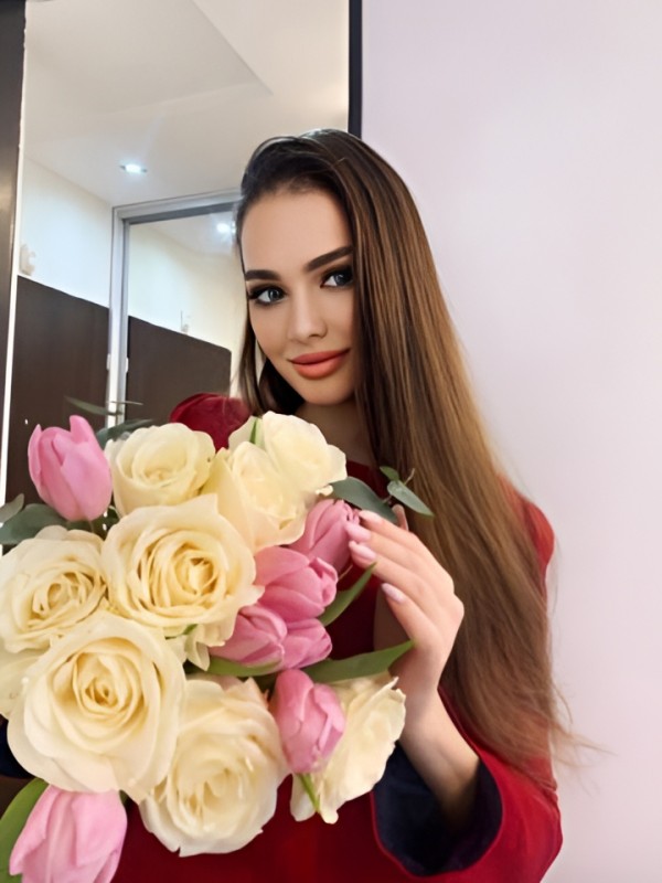 Слава привлекательная девушка из Воркуты цена от 5000 руб