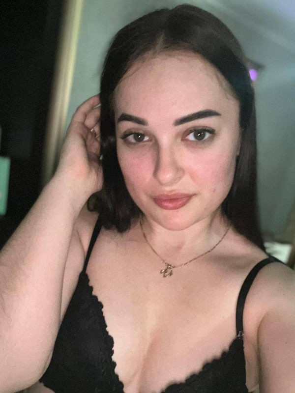 Инна привлекательная девушка из Воркуты цена от 3000 руб